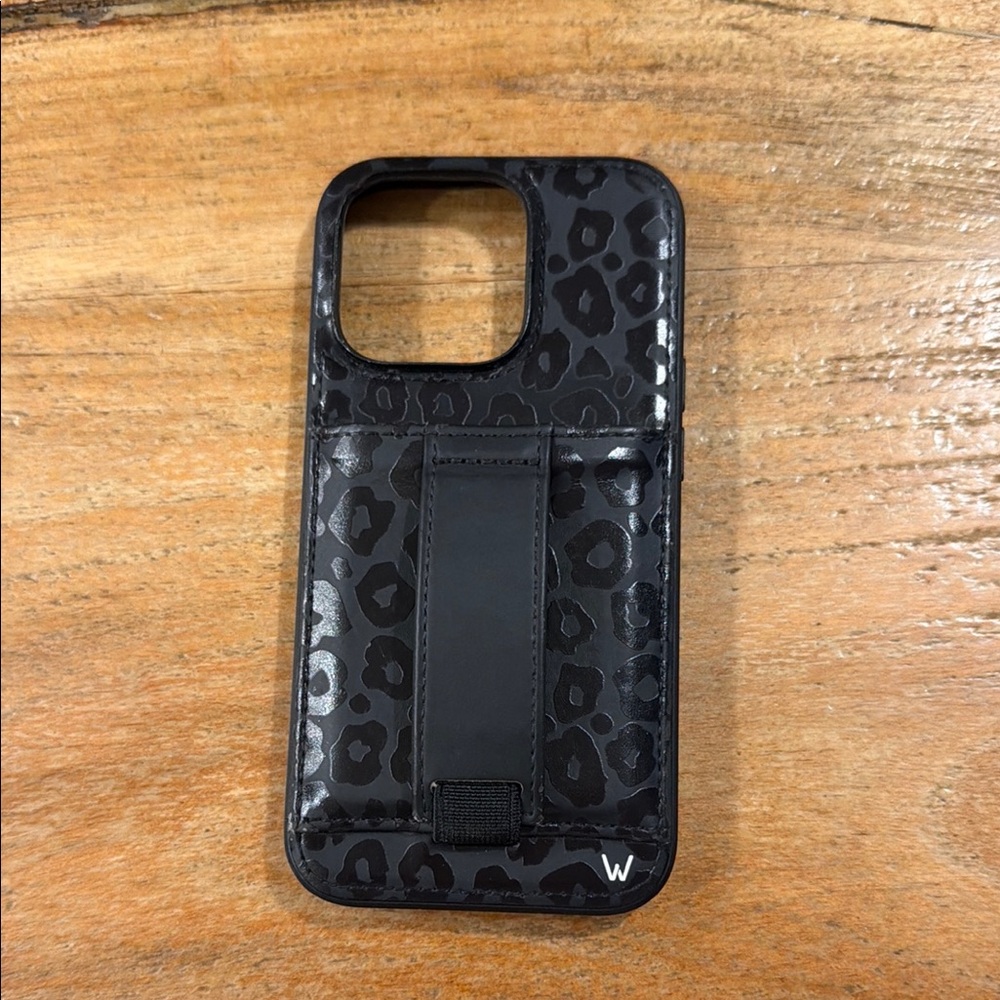 Walli Black Leopard Phone Case 14 pro